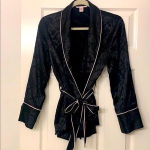 Victoria Secret wrap pajama top
